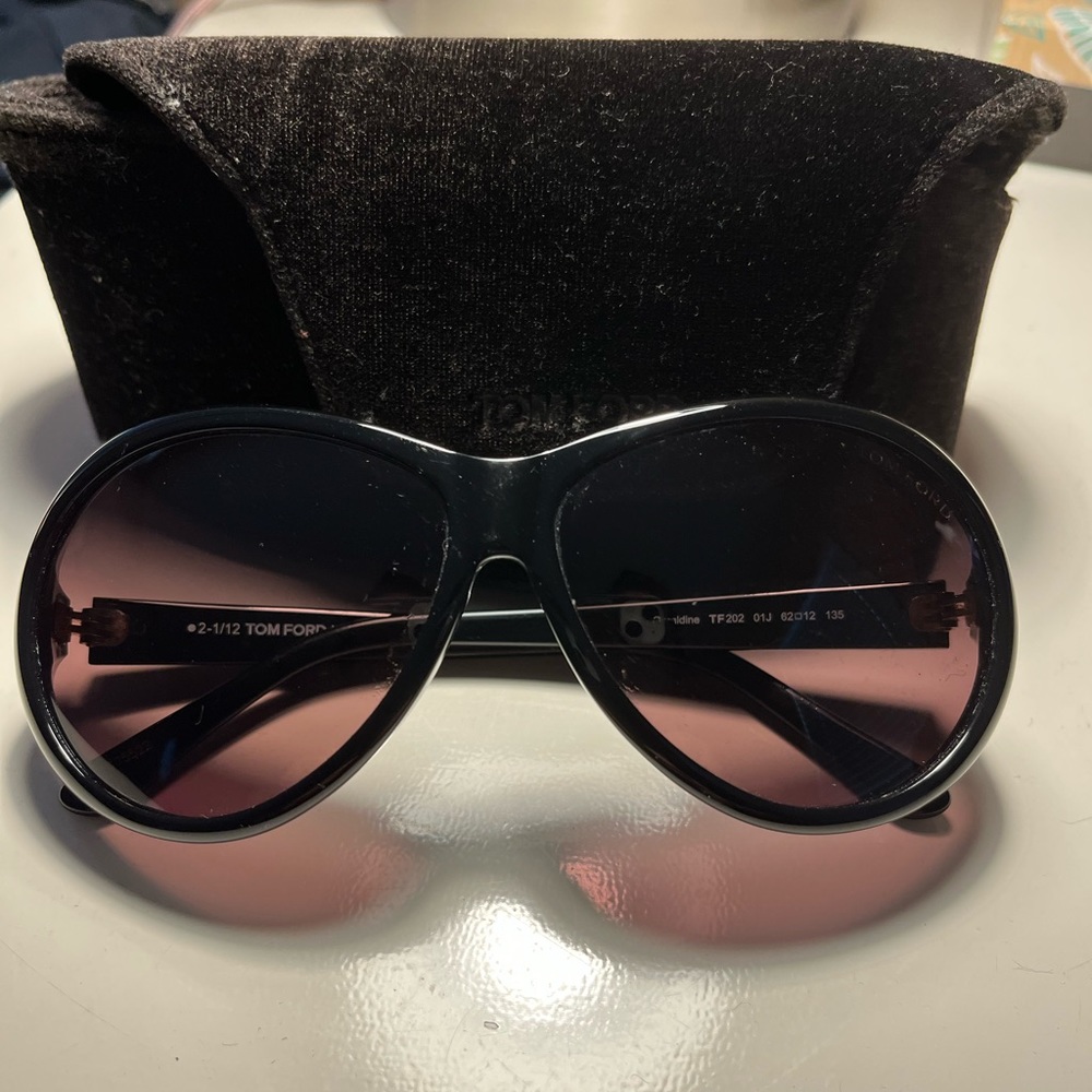 EUC TOM FORD 202 sunglasses!